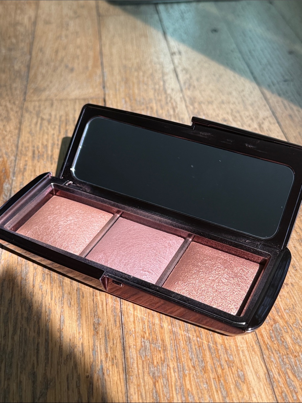 Hourglass Bronze Glow Trio Compact Powder Palette - Women Makeup